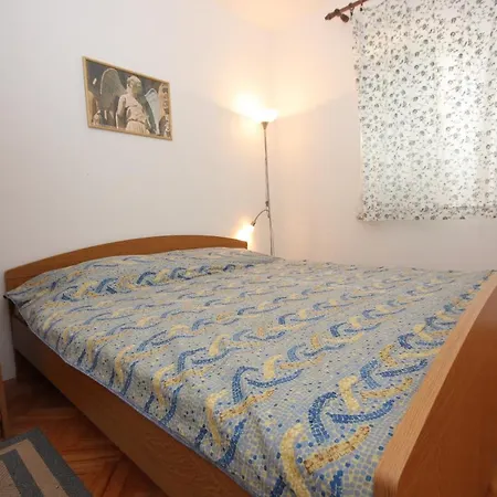 アパート By The Sea Sali, Dugi Otok - 8194 サリ